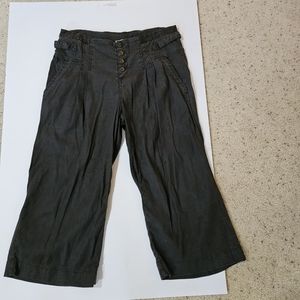 sundance pet 12 gray linen  beautiful crop  great detail  in excellent condition